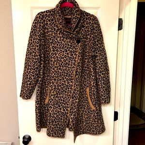 Christian Siriano Leopard Print Wool Sweater Coat. Size XL. Fits like a Large.